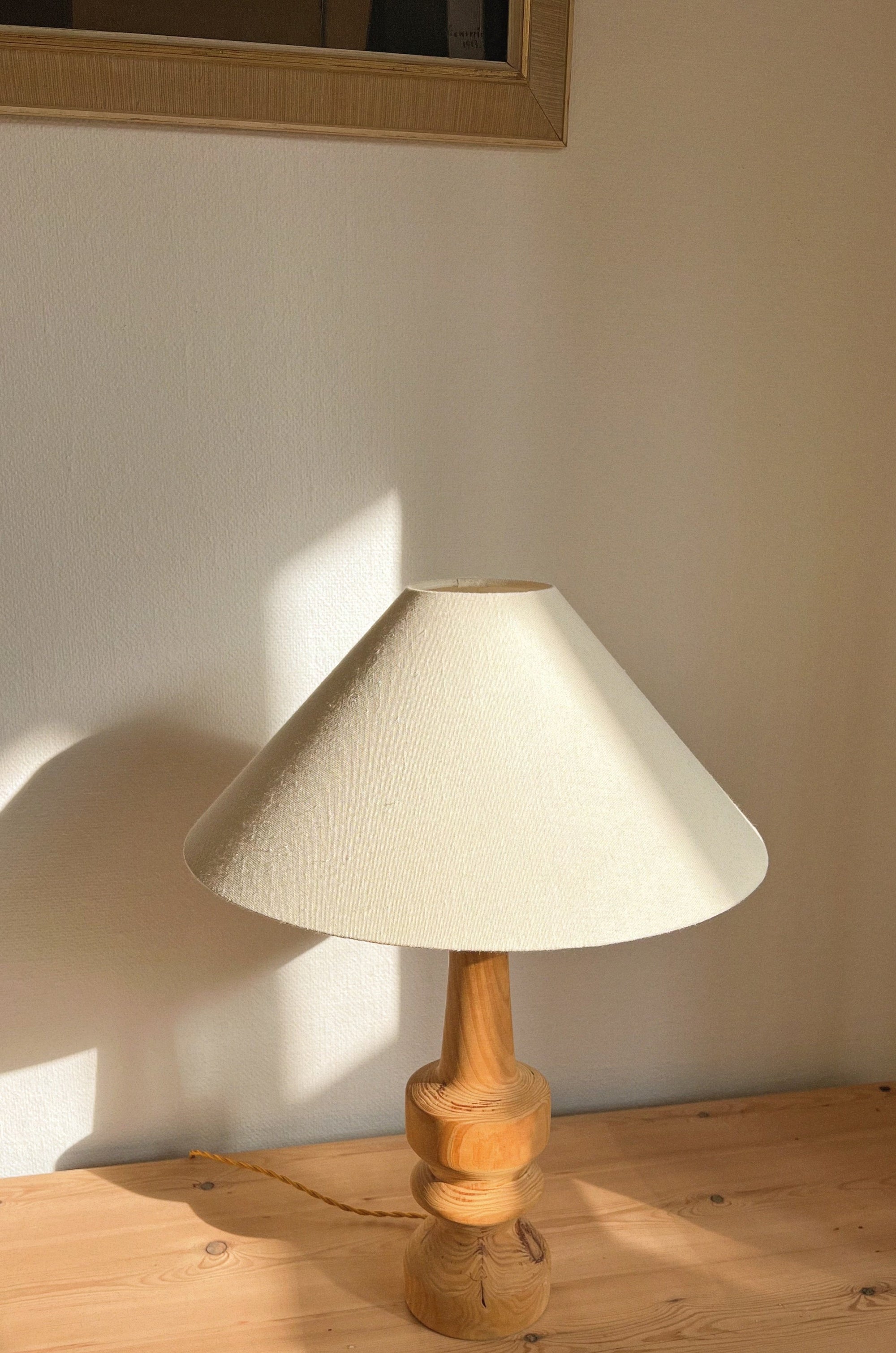 Pine wood Lamp